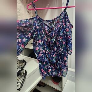 Guess sheer Xs blouse